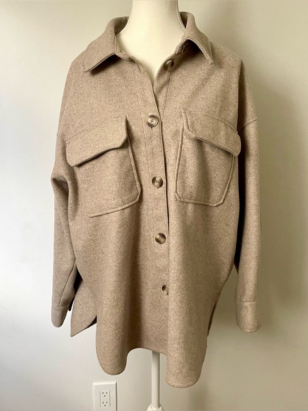 H&M Beige Shacket Size Large Neutral Fall Basic Oversized